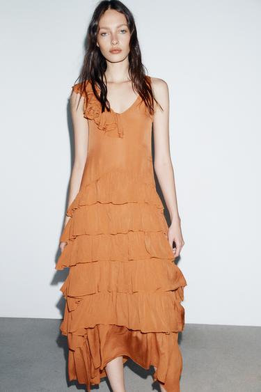 VESTIDO ASIMÉTRICO CON OLANES - Naranja de Zara