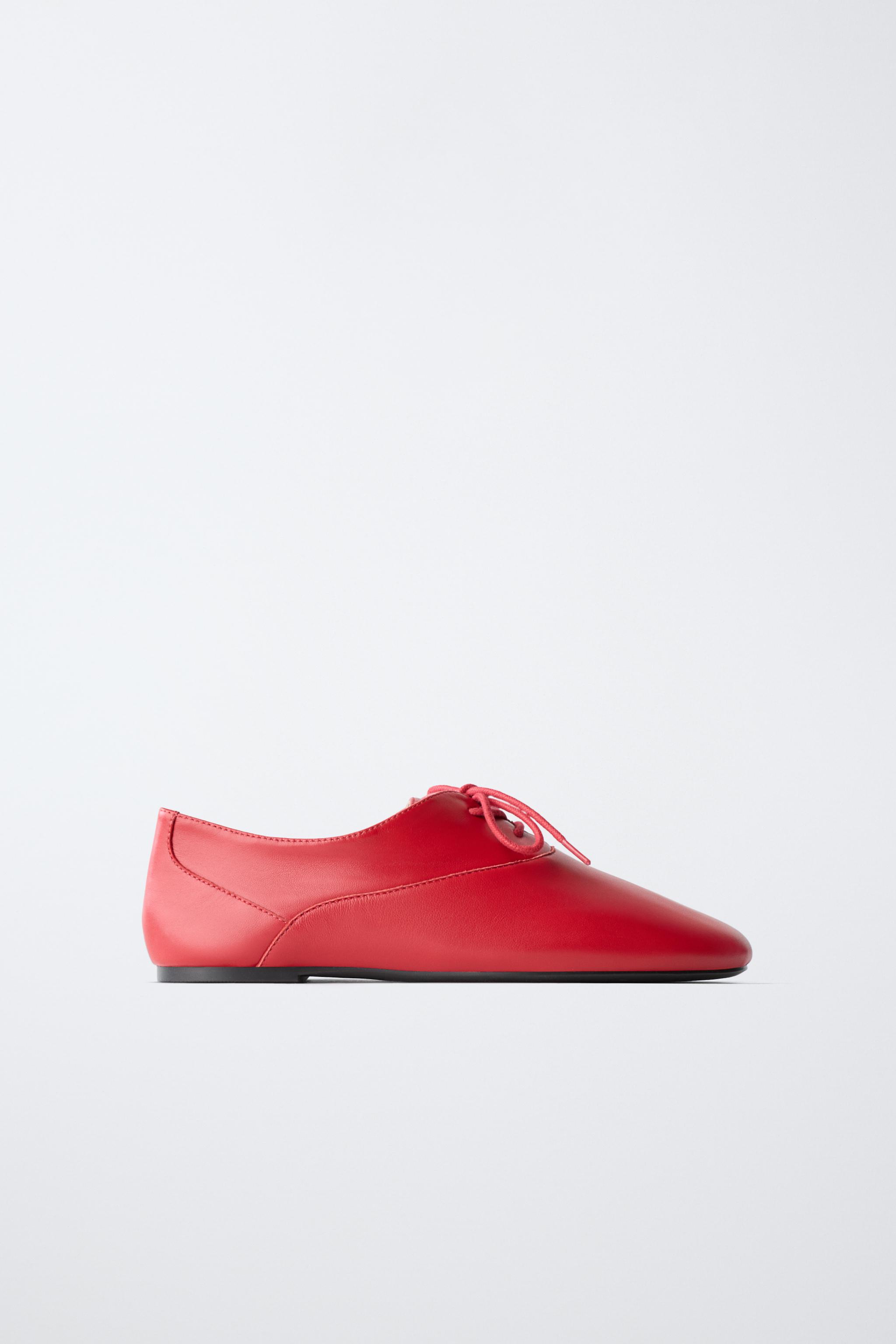 LEATHER LACE-UP BLUCHERS