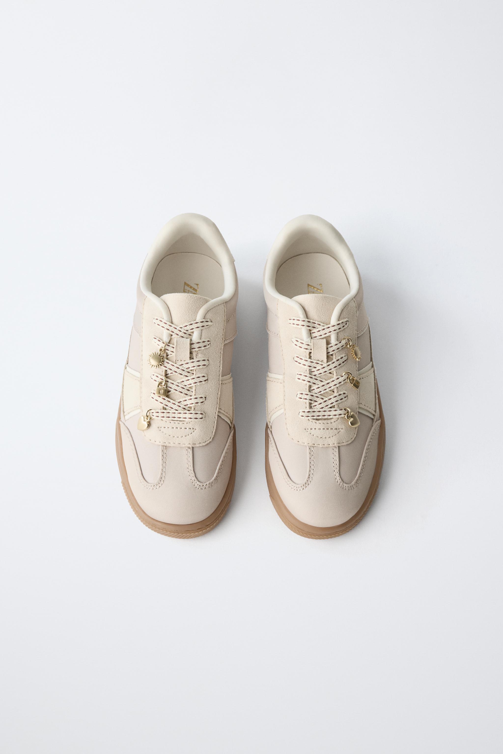 CHARM SNEAKERS