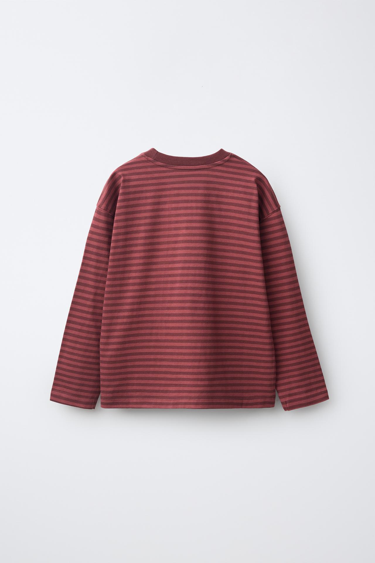 STRIPED PRINT T-SHIRT — Wine