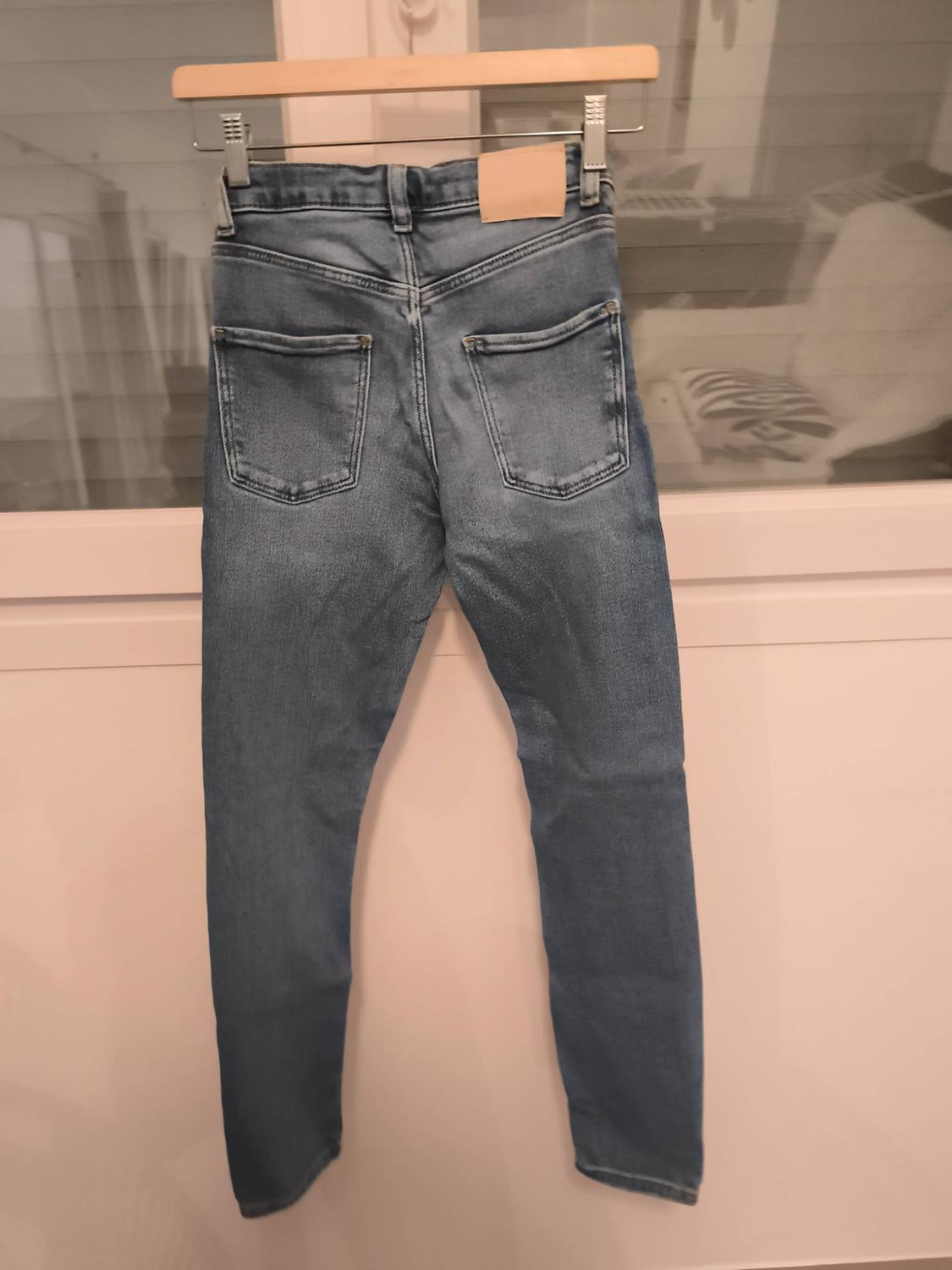 JEANS - Image 2