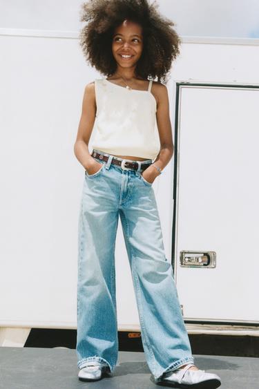 TOP EN MAILLE ASYMÉTRIQUE FANTAISIE - Écru de Zara
