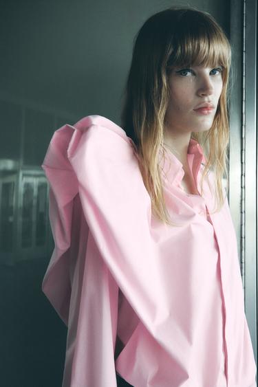ZW COLLECTION POPLIN SHIRT WITH VOLUME SHOULDER - Pastel pink by Zara