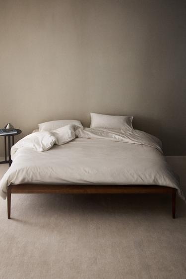 WOODEN BED FRAME - Dark brown by Zara