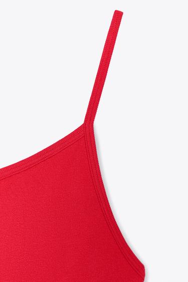 TOP CROP SEAMLESS - Rojo de Zara