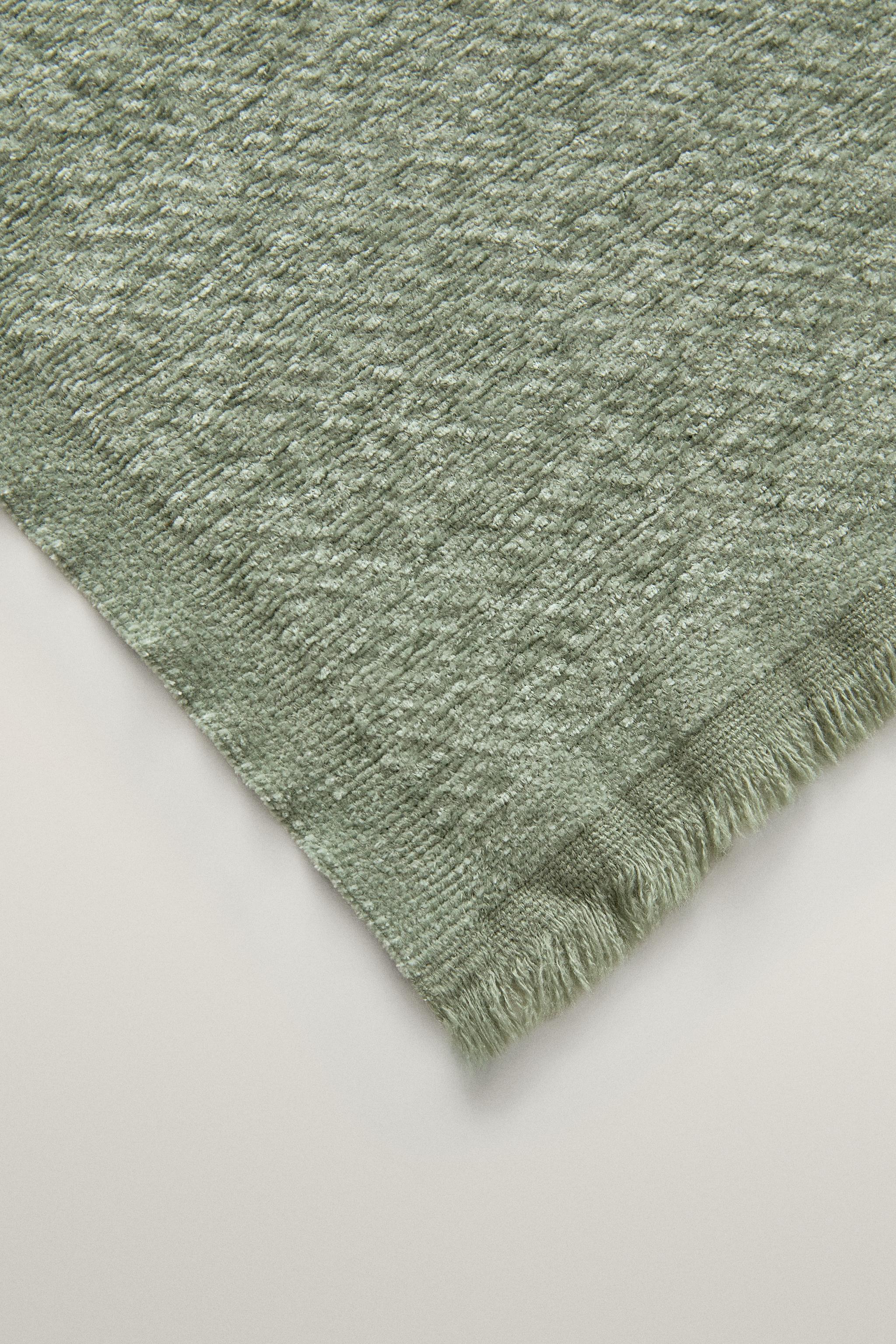 COUVERTURE CHENILLE FRANGES