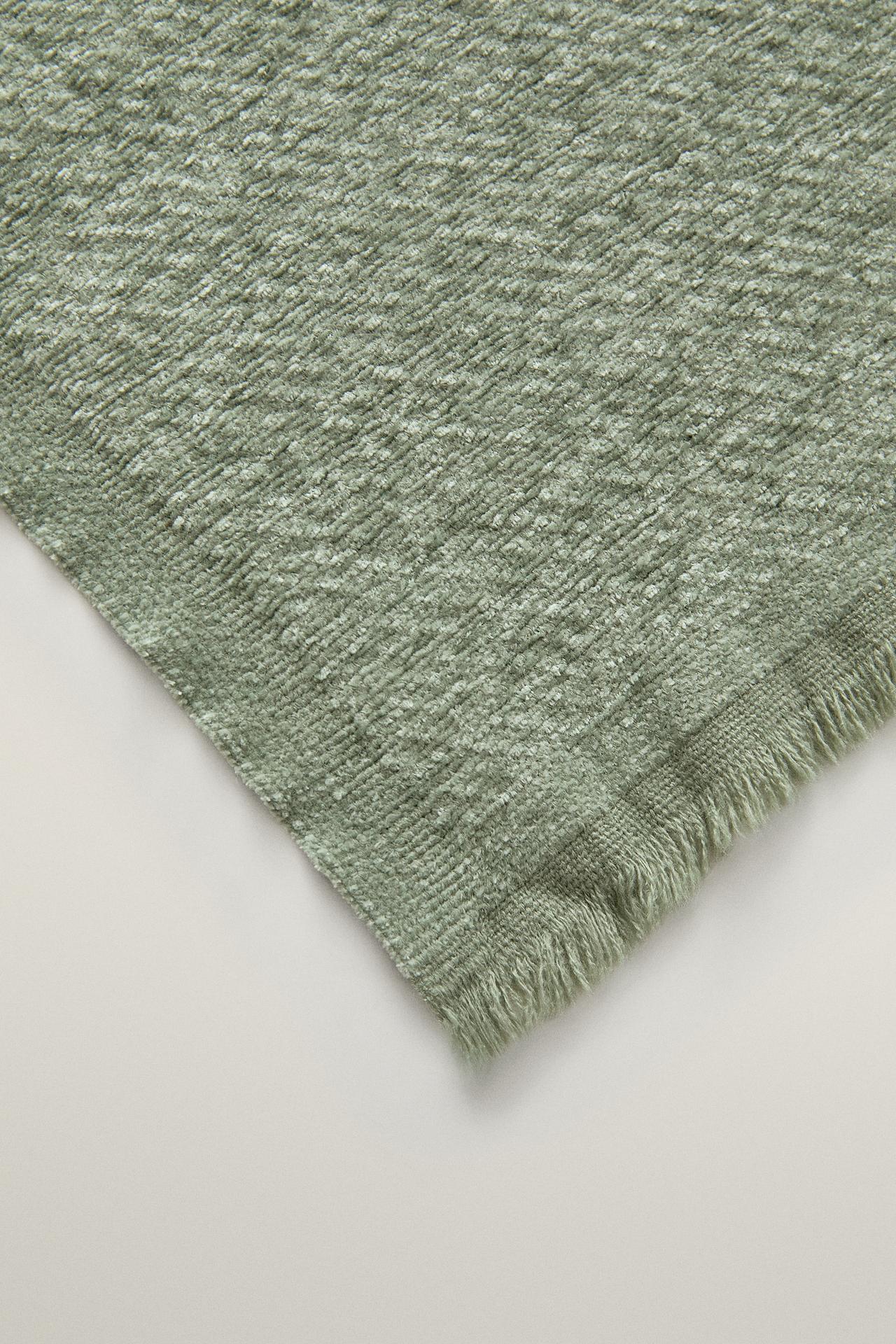 CHENILLE BLANKET WITH FRINGE — Sea green