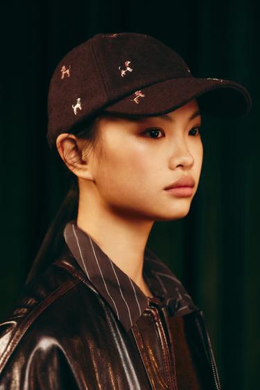 ウール製犬刺繍入りキャップブラウンZaraのウール製犬刺繍入りキャップ - ブラウン 