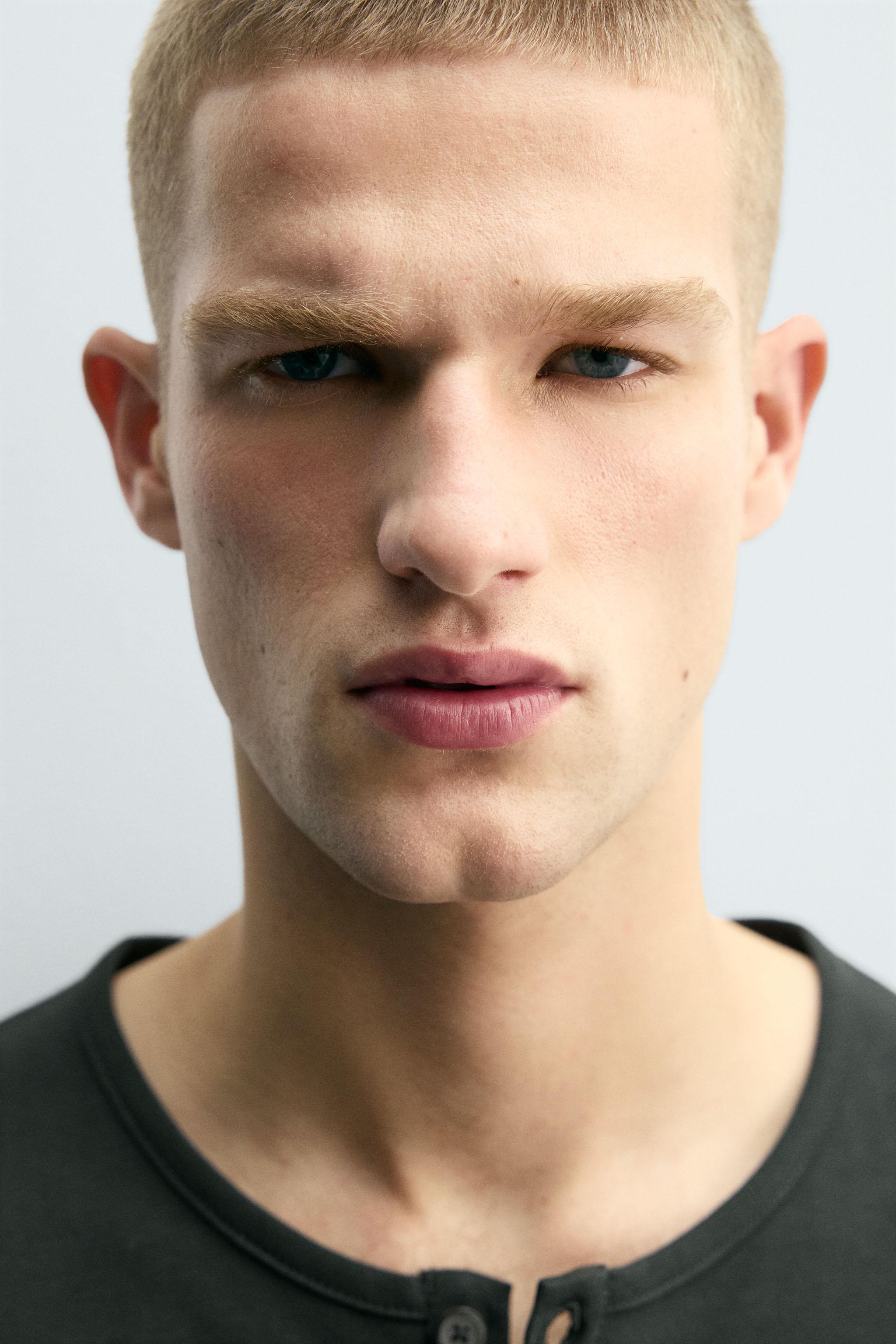 RELAXED FIT HENLEY T-SHIRT