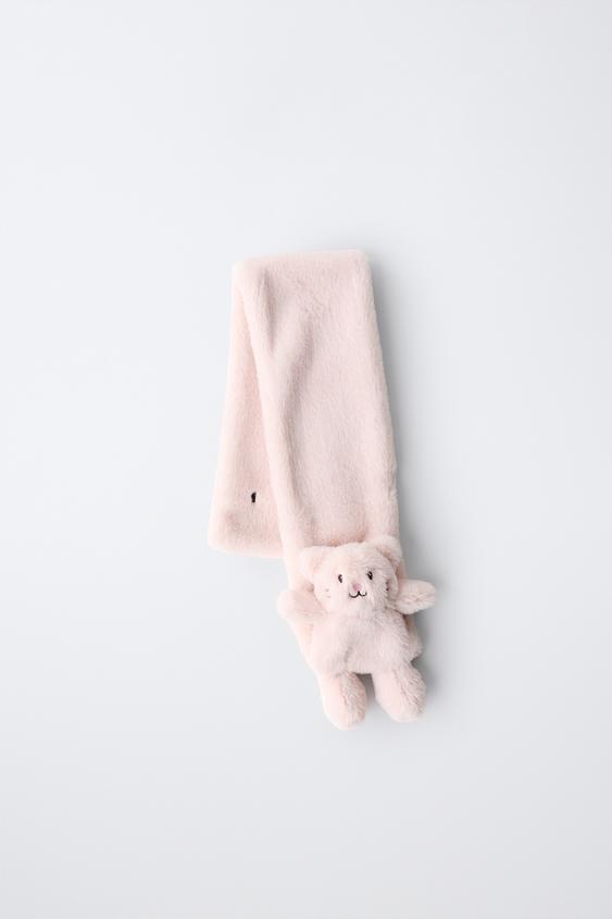 ANIMAL FAUX FUR SCARF - Pale pink de Zara - Imagen 0