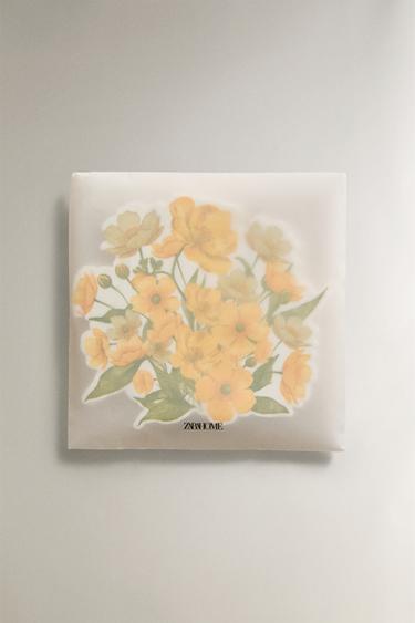 PACK OF FLORAL PAPER NAPKINS (PACK OF 20) - Orange by Zara - Image 3