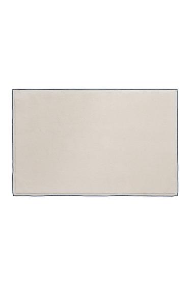 BATH MAT WITH COLOURED TOPSTITCHING - Ivory by Zara
