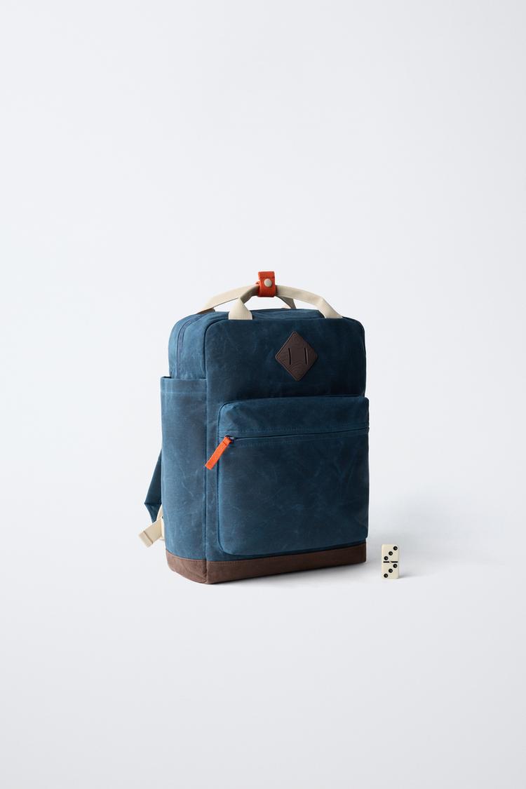 MOCHILA CON BOLSILLOS 6