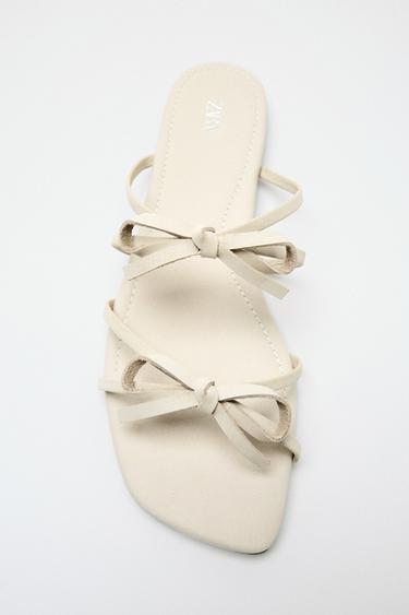 LEATHER BOW SANDALS - white by Zara