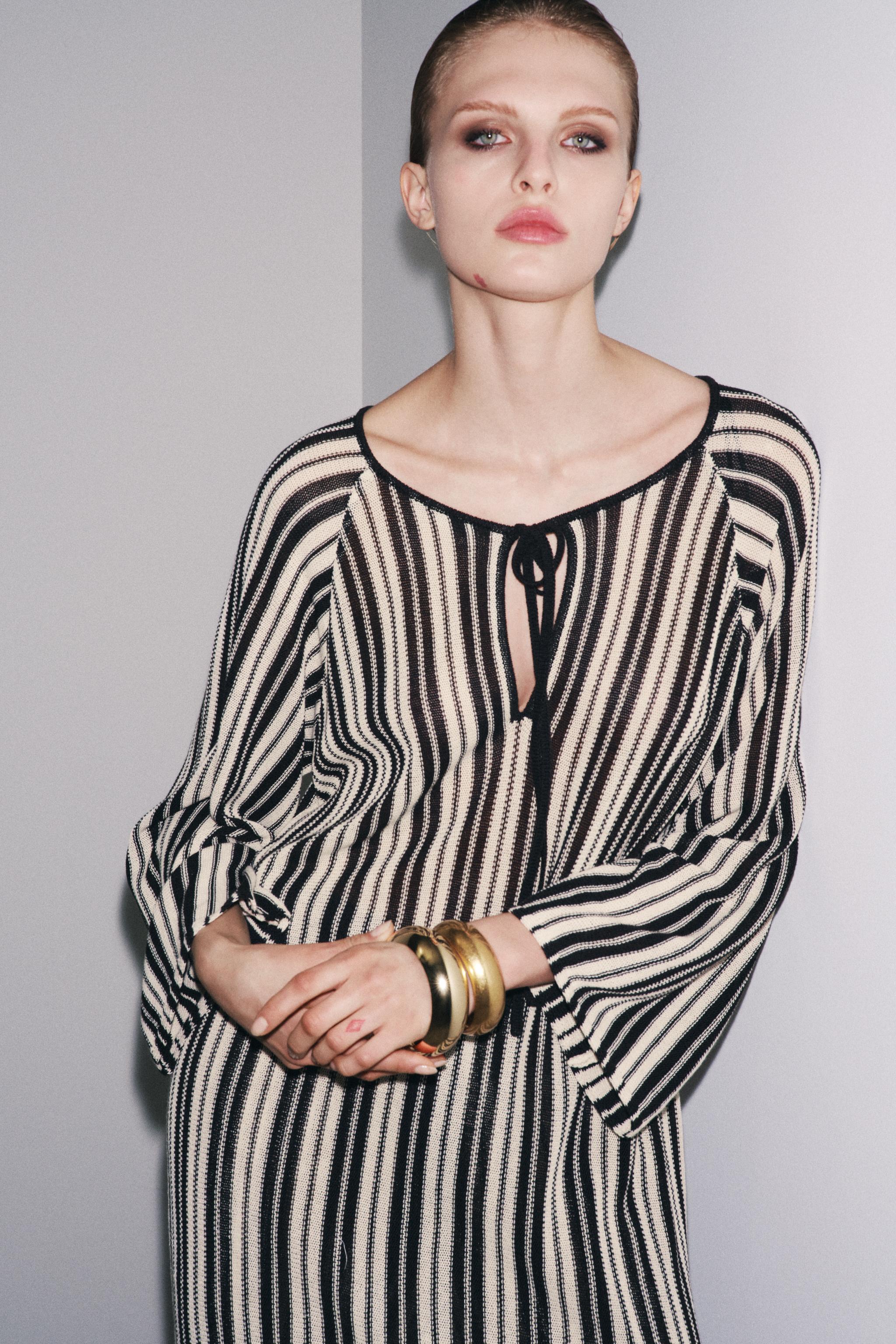 ROBE EN MAILLE RAYÉE AVEC LIN
