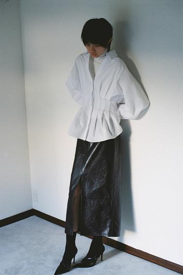 プリーツ加工入りポプリンシャツホワイトZaraのプリーツ加工入りポプリンシャツ - ホワイト