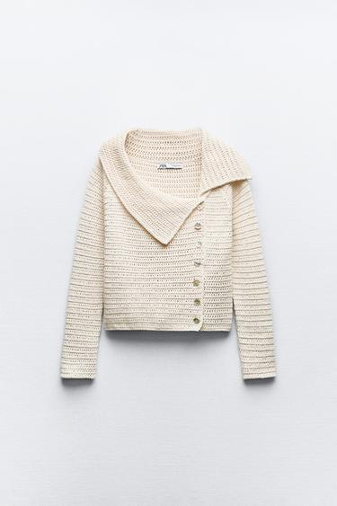 ÚPLETOVÝ TOP S KNOFLĺKY NA STRANÁCH - Přírodní od Zara