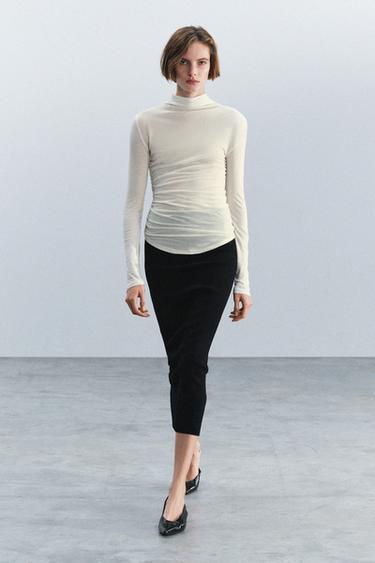 HIGH NECK RUCHED T-SHIRT — Ecru 2