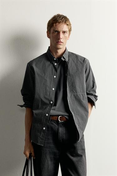 CHEMISE À CARREAUX ET SURPIQÛRES CONTRASTÉES - Noir de Zara