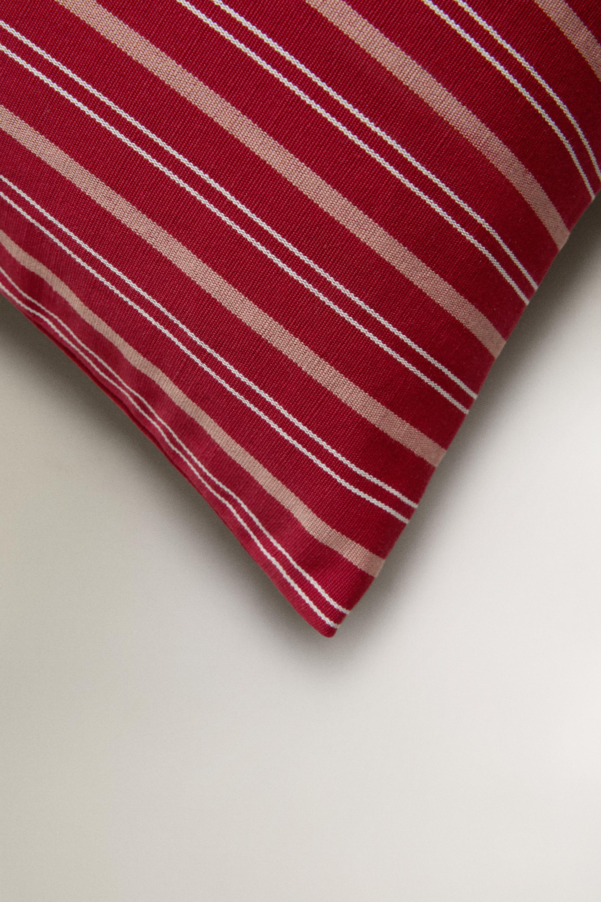 STRIPED THROW PILLOW COVER — Dark pink