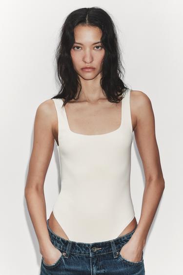 Zaras BODY MED STRETCH OCH FYRKANTIG RINGNING - Naturfärg - Bild 0