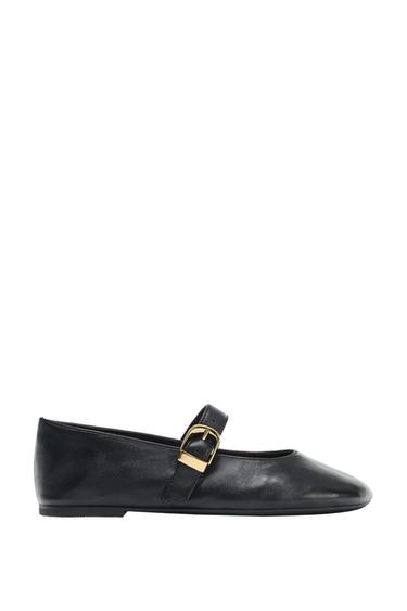 LEATHER BALLET FLATS WITH BUCKLE - Black by Zara