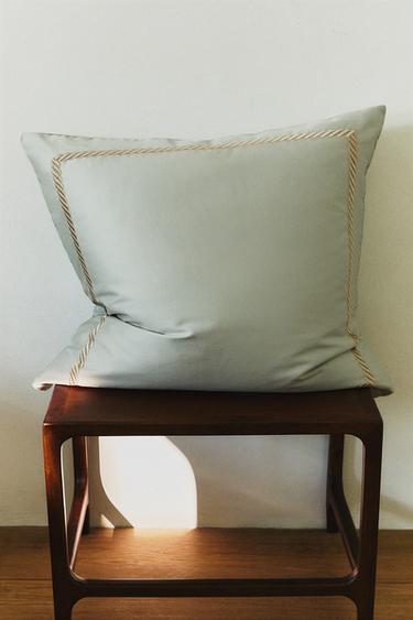 SATEEN PILLOWCASE WITH DECORATIVE EMBROIDERY - Green by Zara