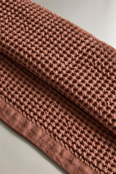 SERVIETTE DE BAIN COTON WAFFLE - Rose de Zara - Image 3