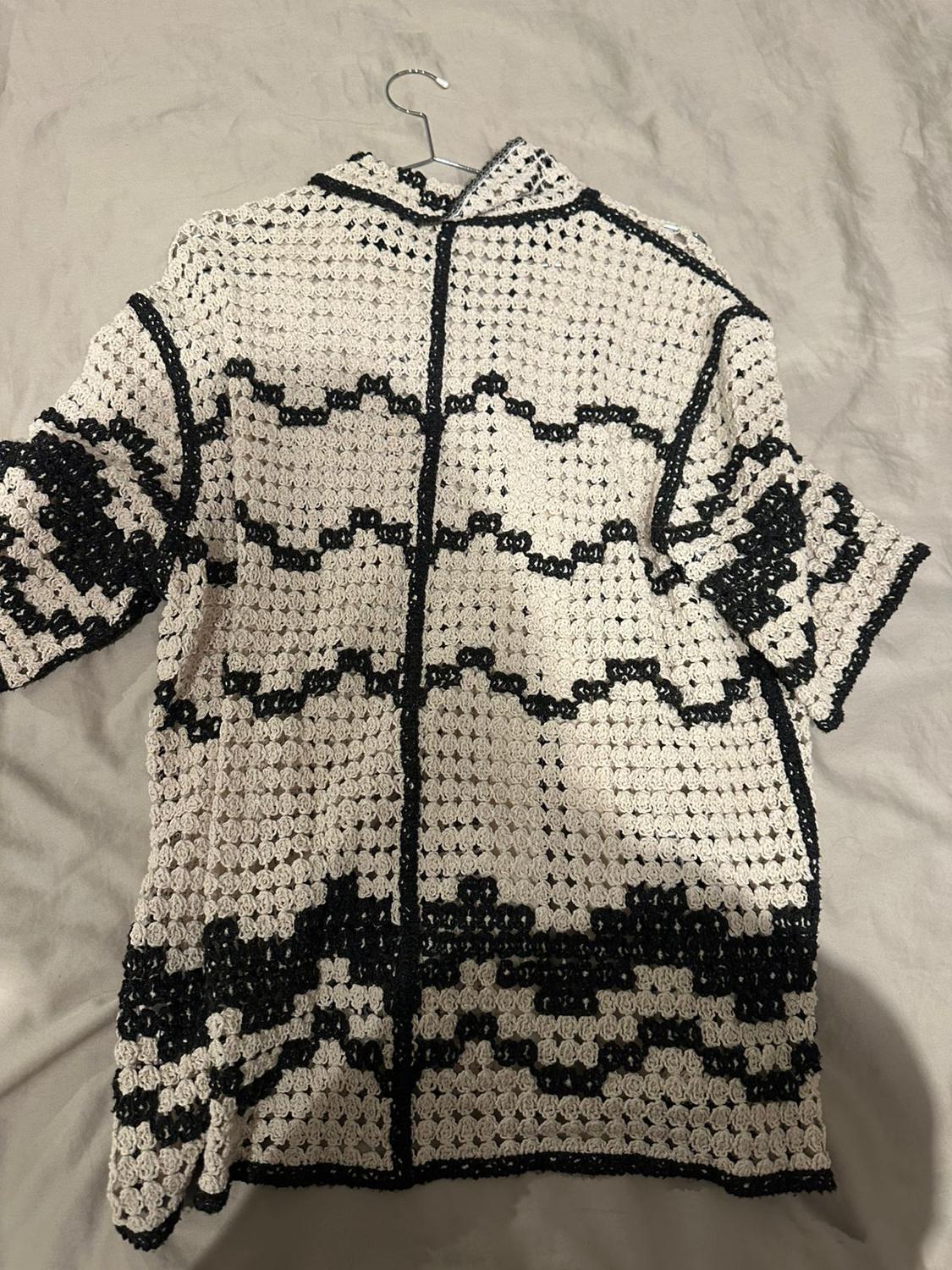 ΠΟΥΚΑΜΙΣΟ CROCHET ΜΕ ΑΝΤΙΘΕΣΗ - Image 2