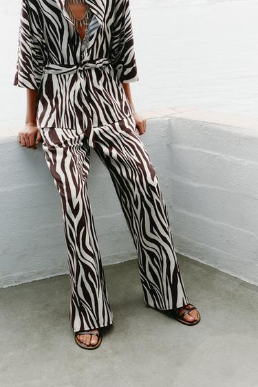 PANTALÓN ESTAMPADO ANIMAL - Marrón / Crudo de Zara