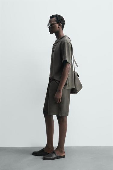 TEXTURED JOGGER BERMUDA SHORTS - Greenish by Zara