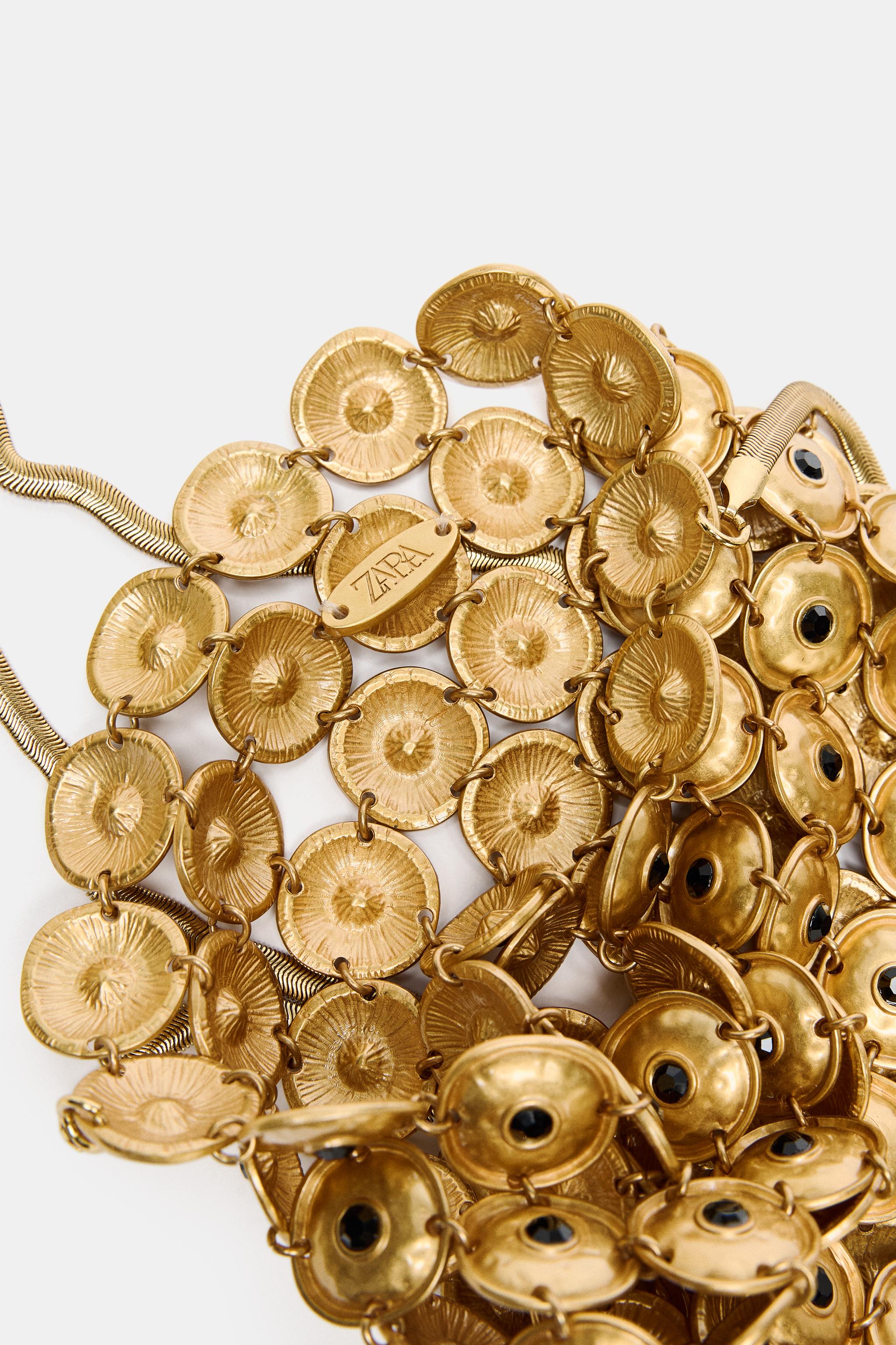 METAL APPLIQUÉ BUCKET BAG