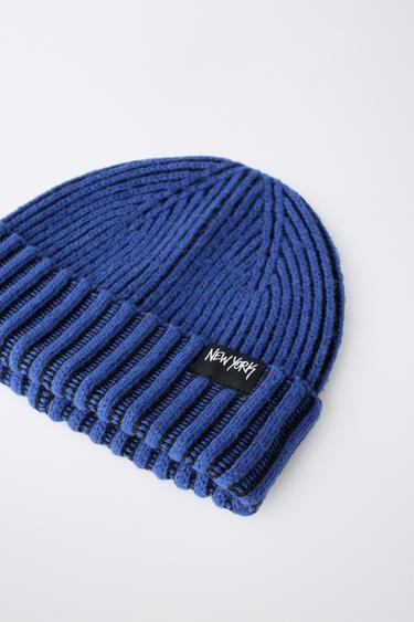 KNIT BEANIE WITH LABEL — Bluish 2