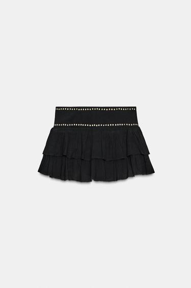 FALDA PANTALÓN VOLANTES TACHAS - Negro de Zara