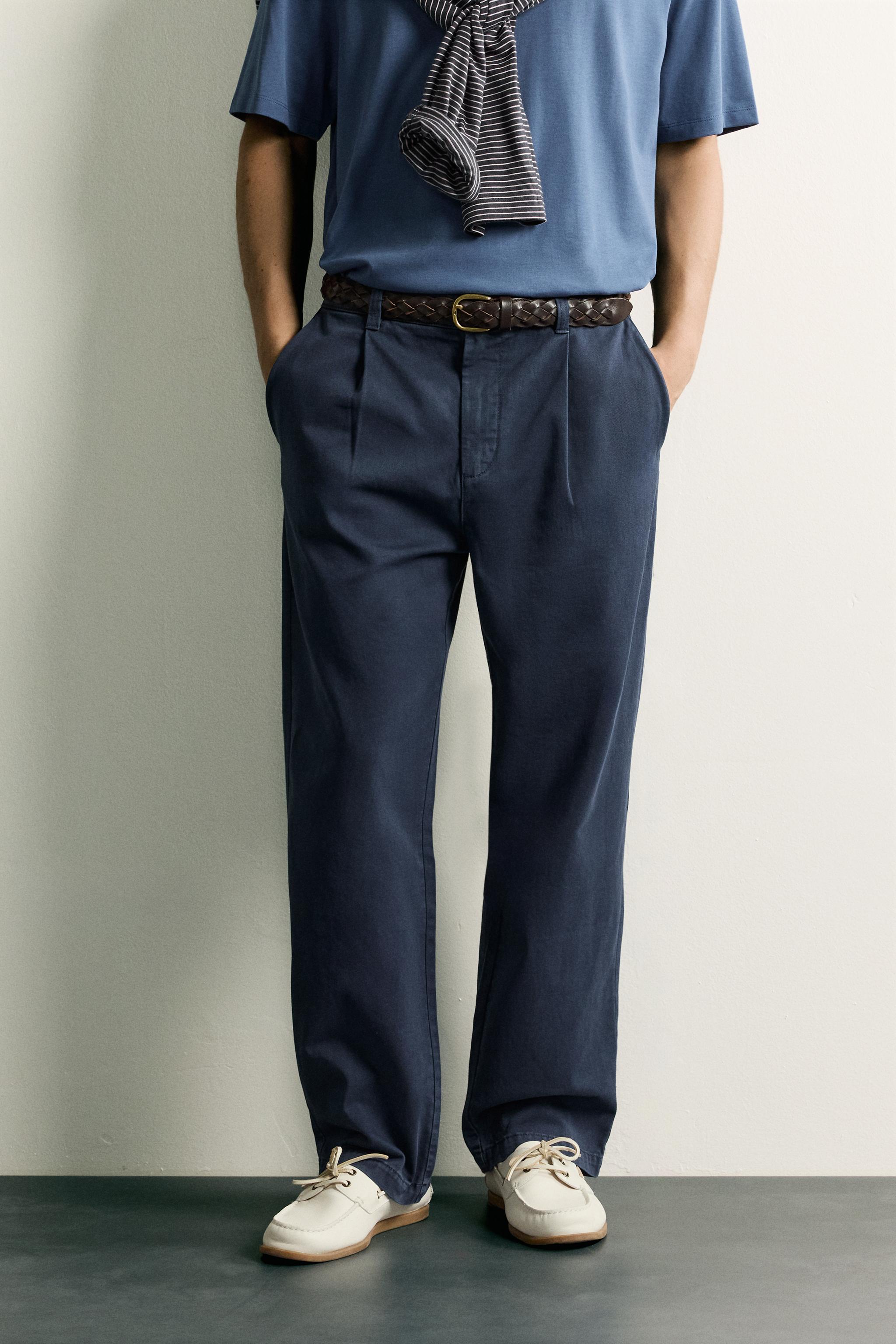 PANTALON CHINO STRAIGHT FIT À PLIS