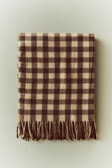 CHECK THROW WITH FRINGING - Brown by Zara