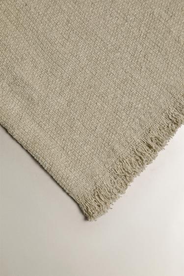 COUVERTURE LIN RAYURES - Beige clair de Zara - Image 1