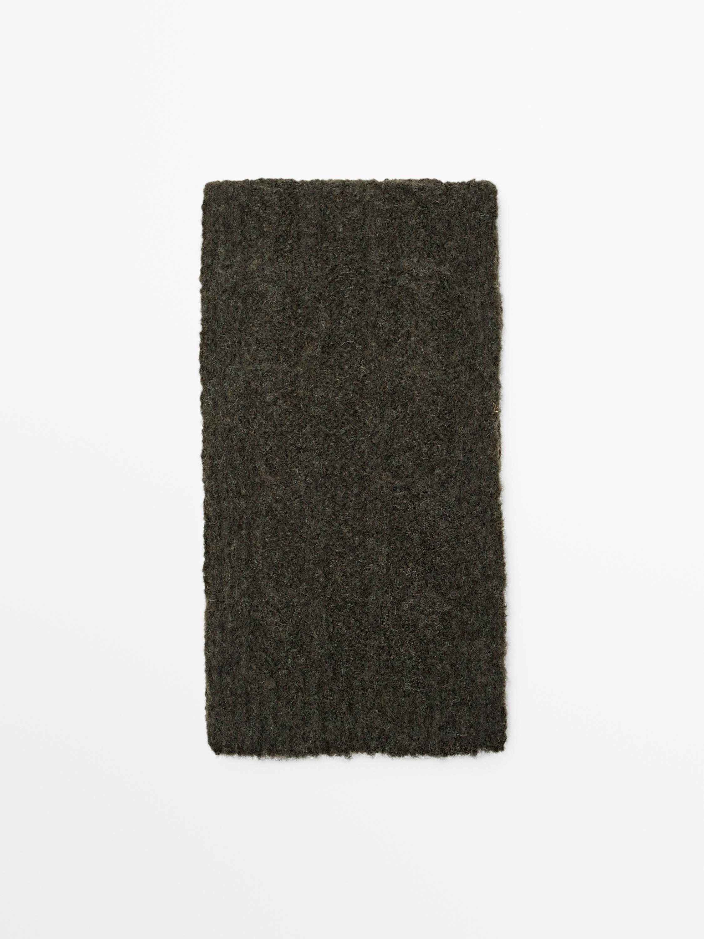 Cable-knit alpaca blend scarf