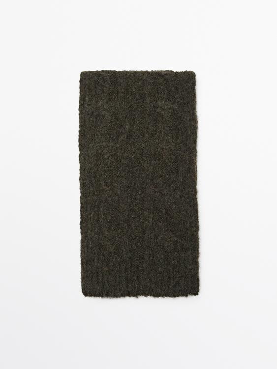 Cable-knit alpaca blend scarf