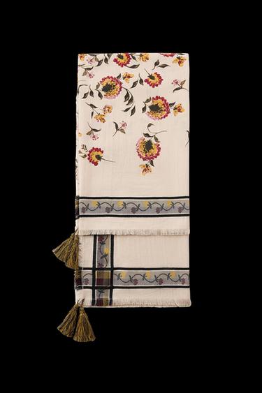 Zara FLORAL PRINT WOOL SCARF - Ecru