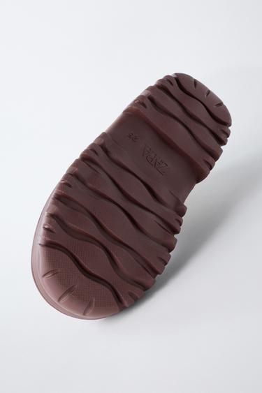 BOTTES DE PLUIE EFFET MOUTON - Bordeaux de Zara - Image 6