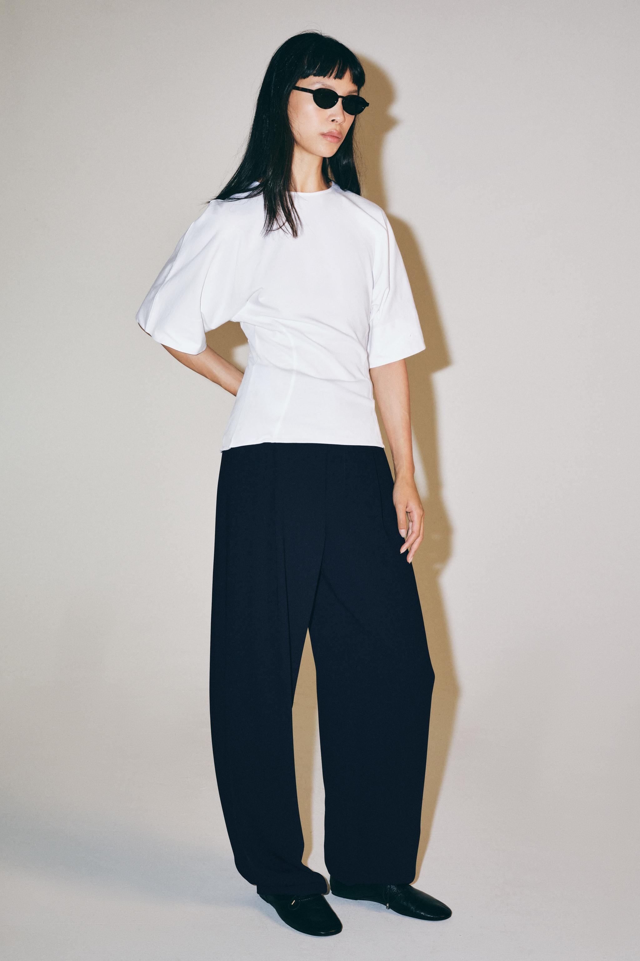 Женские футболки Zara BACK-BUTTON T-SHIRT