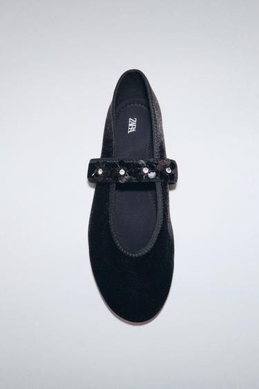 VELVET EFFECT BALLERINAS WITH DETAILS - Black by Zara