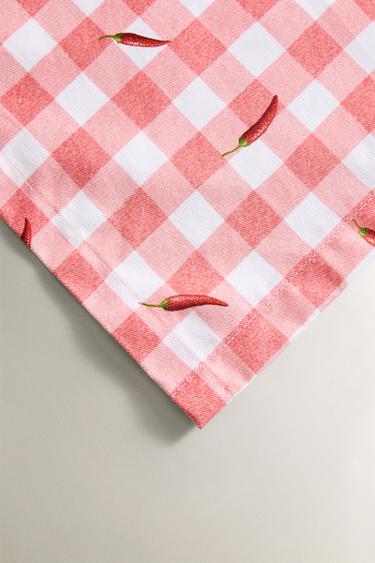 CHILLI PEPPER RESIN-COATED COTTON TABLECLOTH - Red by Zara - Image 2