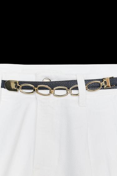 Z1975 DENIM-SHORTS MIT BUNDFALTEN UND GÜRTEL - Weiß von Zara