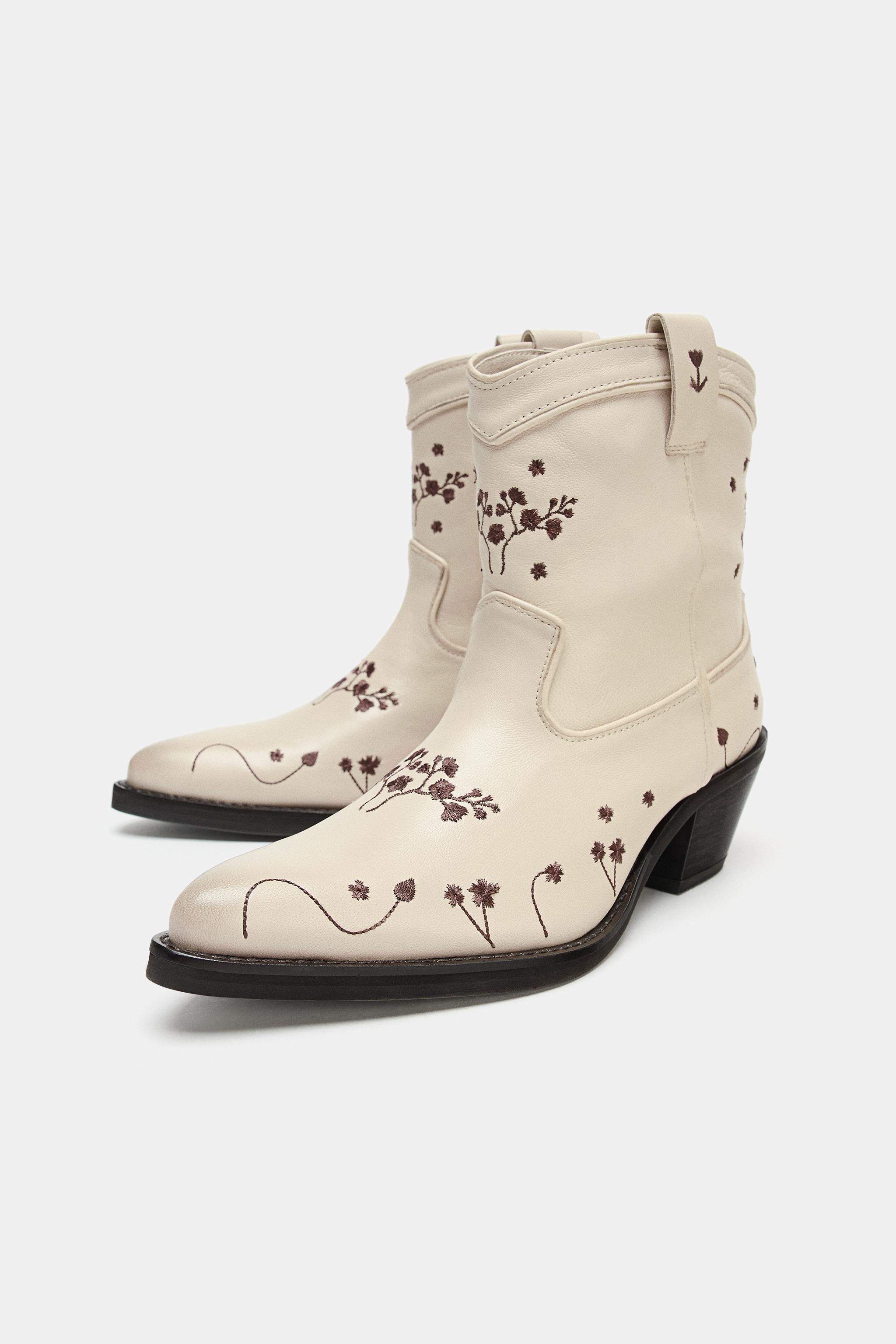 LEATHER EMBROIDERED COWBOY ANKLE BOOTS