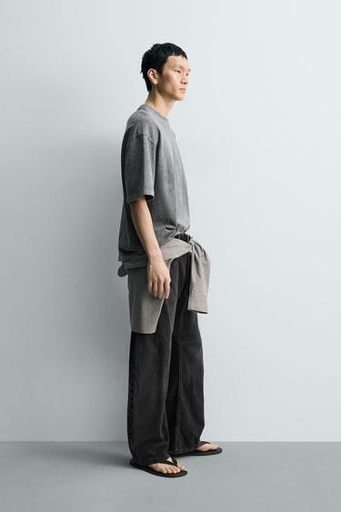 T-SHIRT RELAXED FIT FLAMÉ DÉLAVÉ - Anthracite foncé de Zara - Image 3