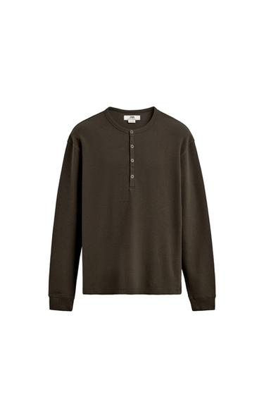 ФУТБОЛКА З ҐУДЗИКАМИ НА КОМІРІ WAFFLE LIMITED EDITION - Хакі Zara