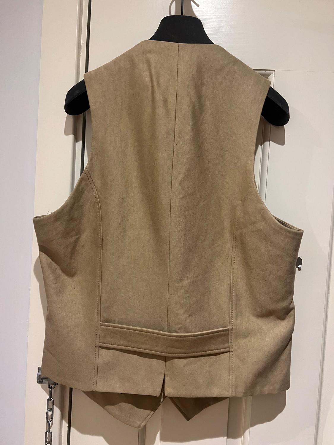 BUTTONED TEXTURED WAISTCOAT - Image 3