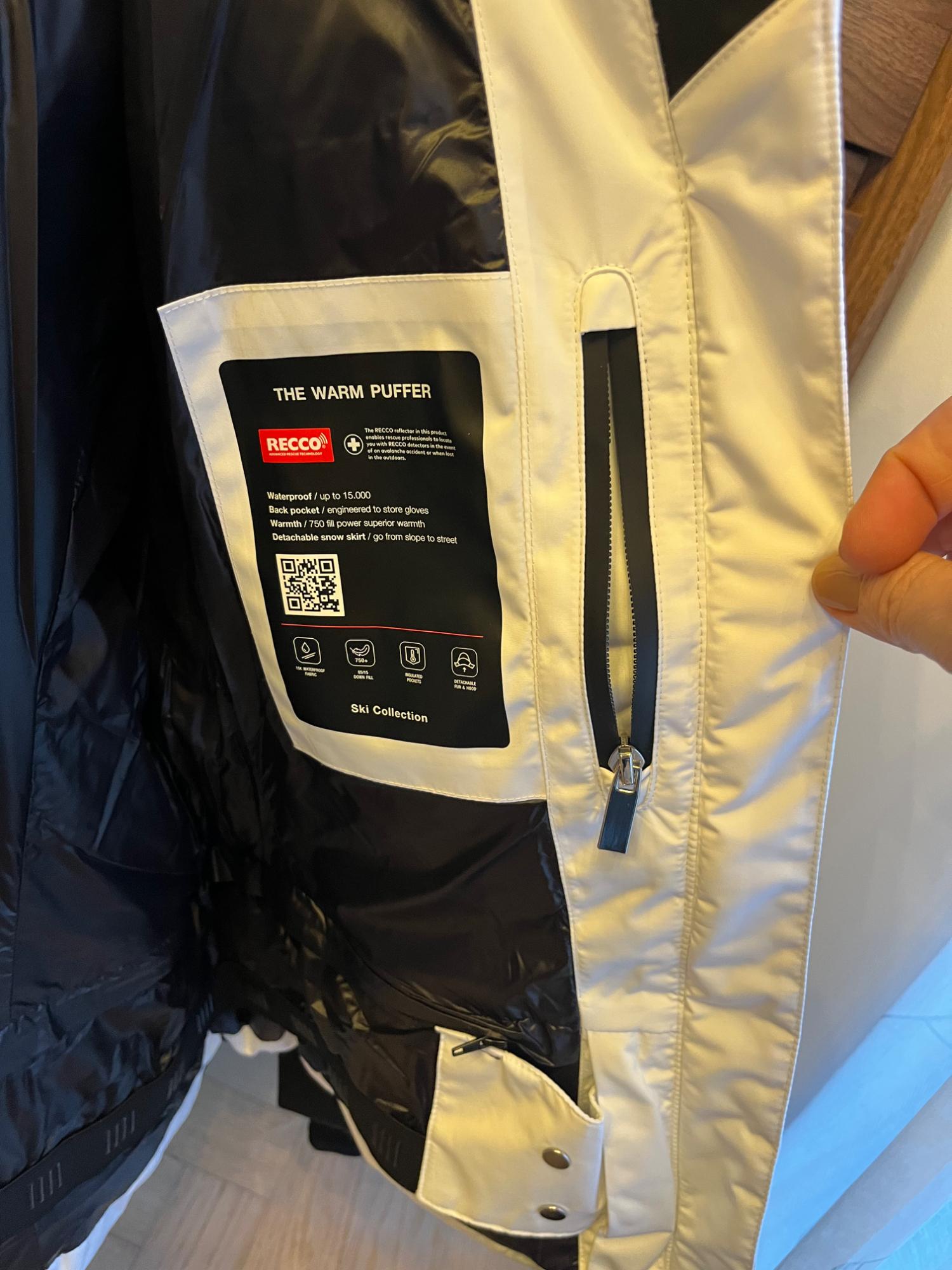 SKI COLLECTION WINDPROOF AND WATERPROOF RECCO® TECHNOLOGY DOWN